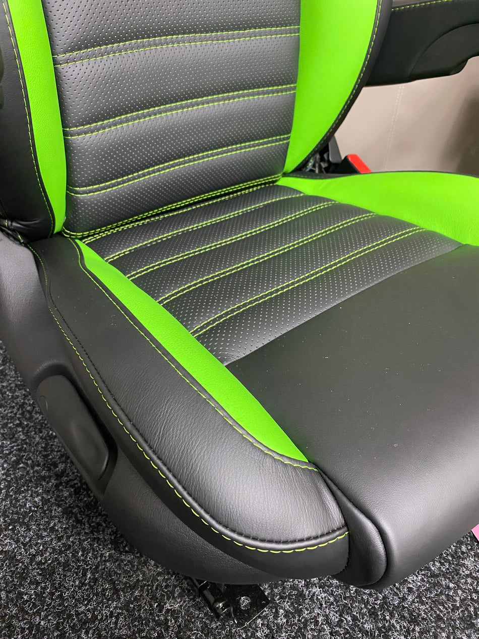 Pair of MK3 Replacement Captain Swivel Seats.